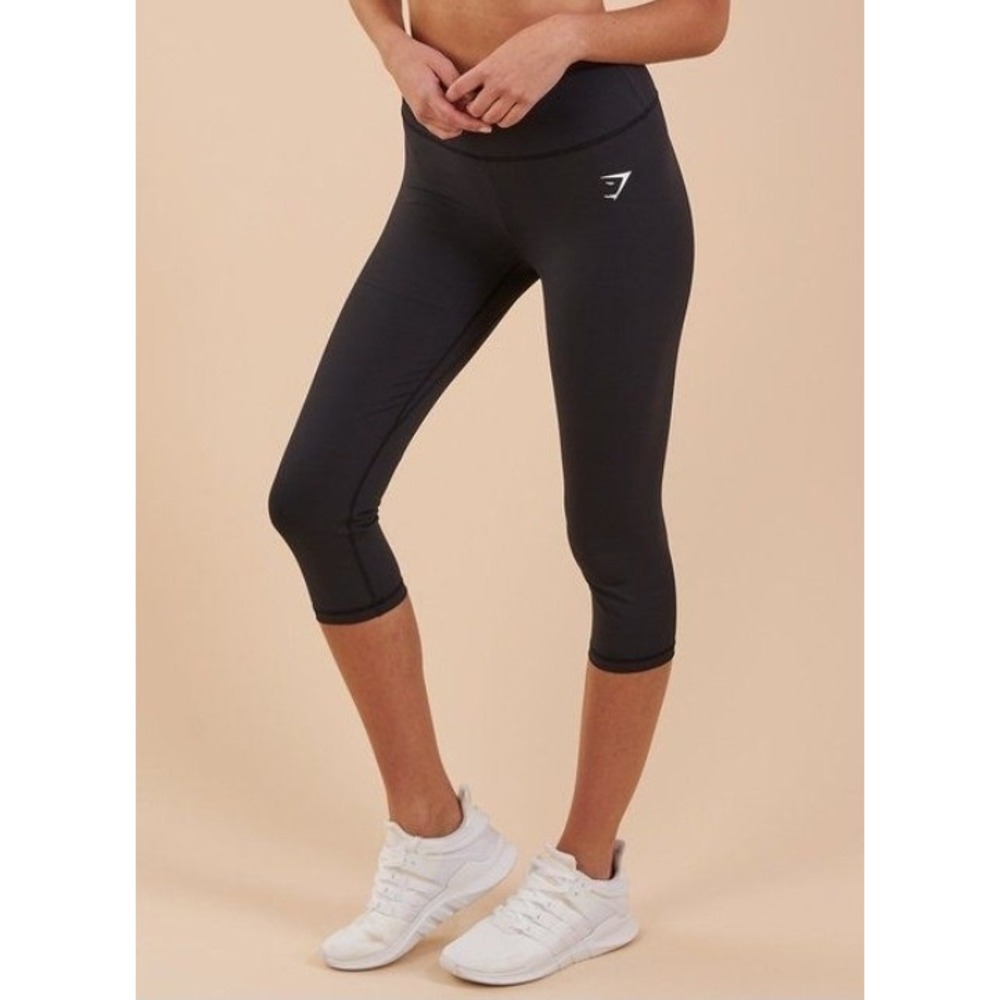 Gymshark Black Capri Leggings Womens Workout Fitness Gym Athletic Apparel